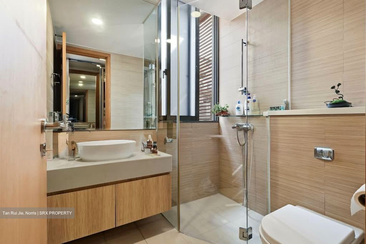 Hillcrest Villa (D11), Terrace #556209991